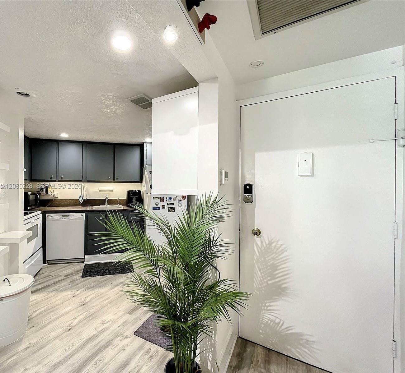 999 Brickell Bay Drive 1010 — photo 2