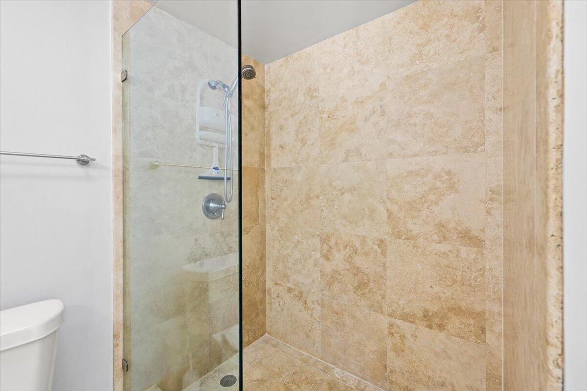 2137 NE 17TH Avenue, Wilton Manors, FL 33305 photo 24