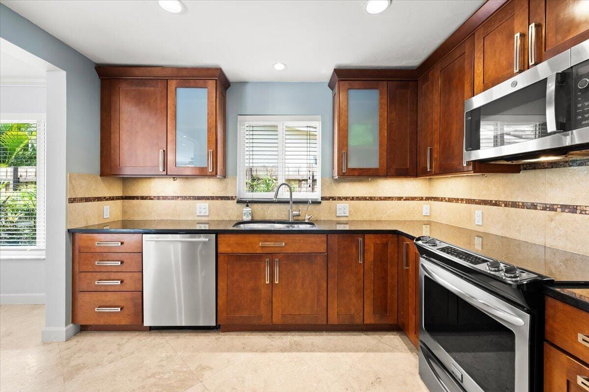 2137 NE 17TH Avenue, Wilton Manors, FL 33305 photo 26