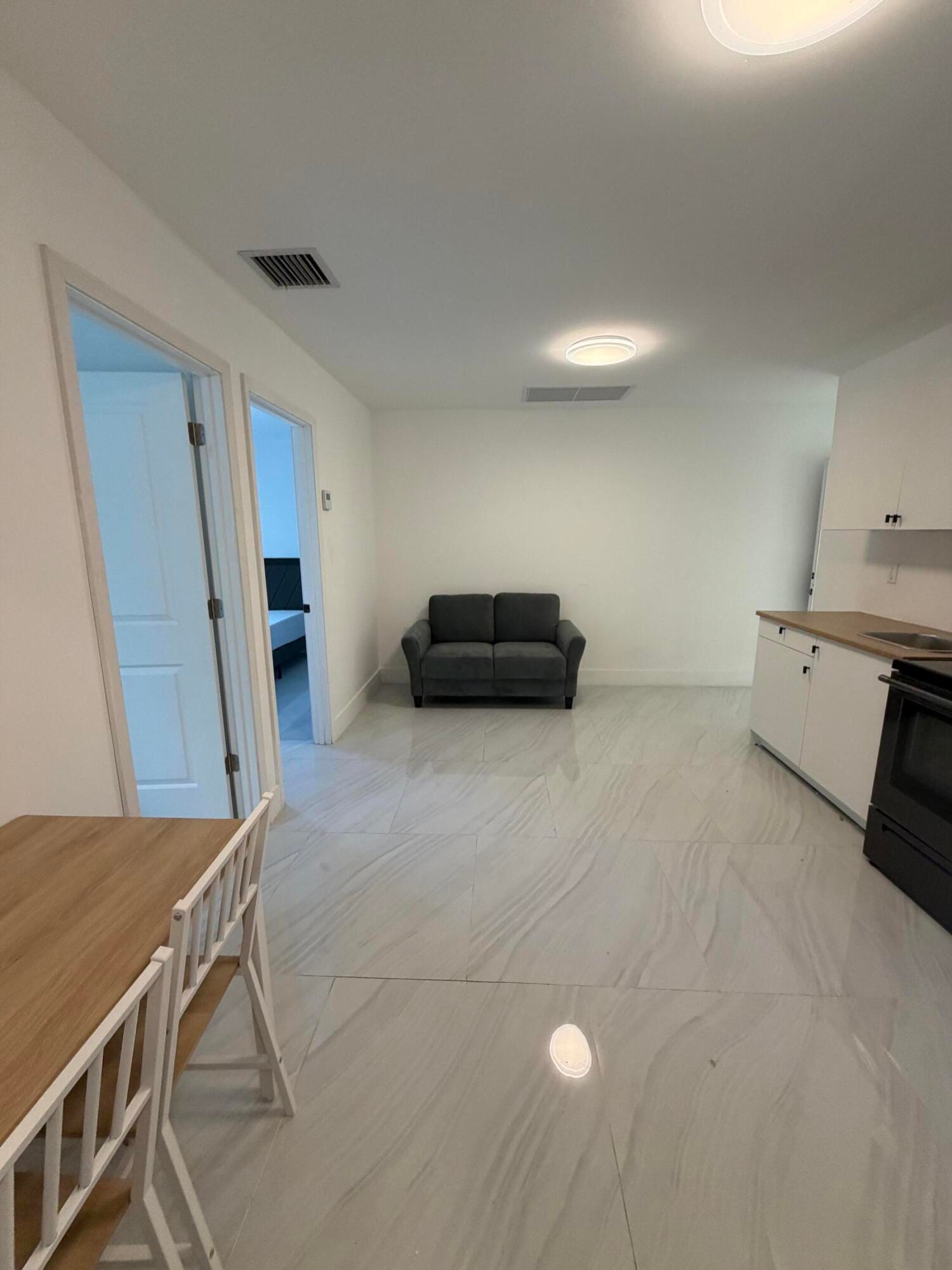 8211 BISCAYNE Boulevard 2, Miami, FL 33138 photo 2