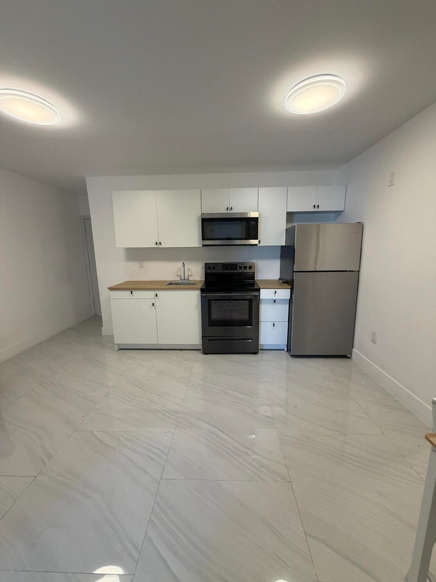 8211 BISCAYNE Boulevard 2, Miami, FL 33138 photo 4