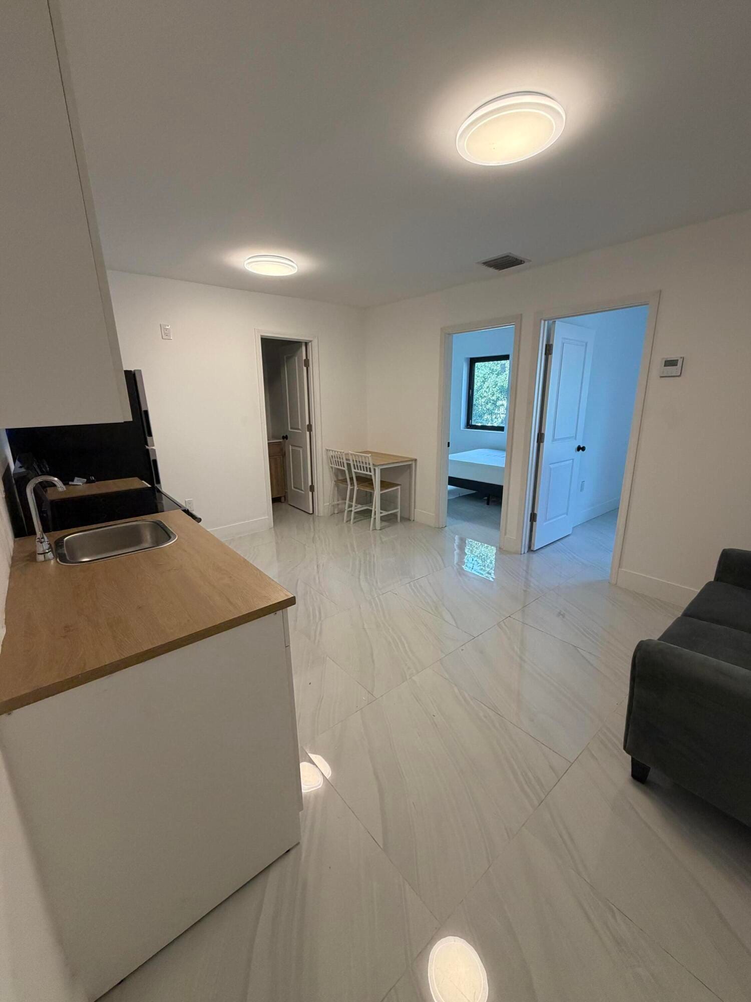 8211 BISCAYNE Boulevard 2, Miami, FL 33138 photo 5