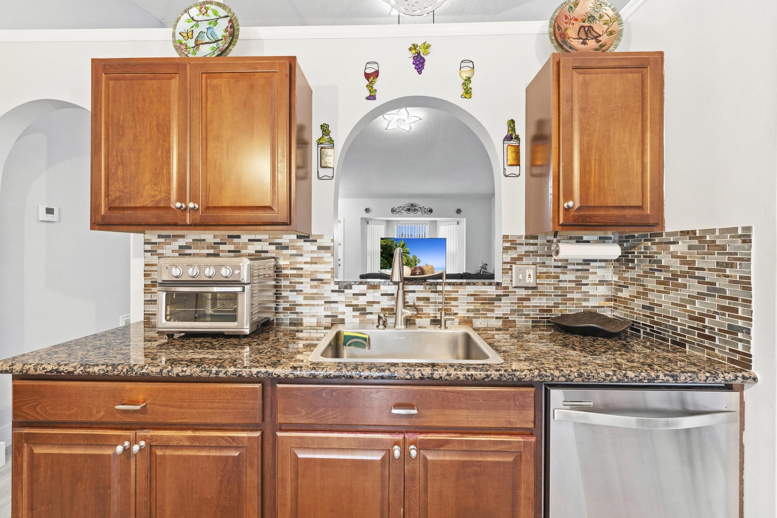 282 SE WALSH Terrace, Port St. Lucie, FL 34983 photo 3