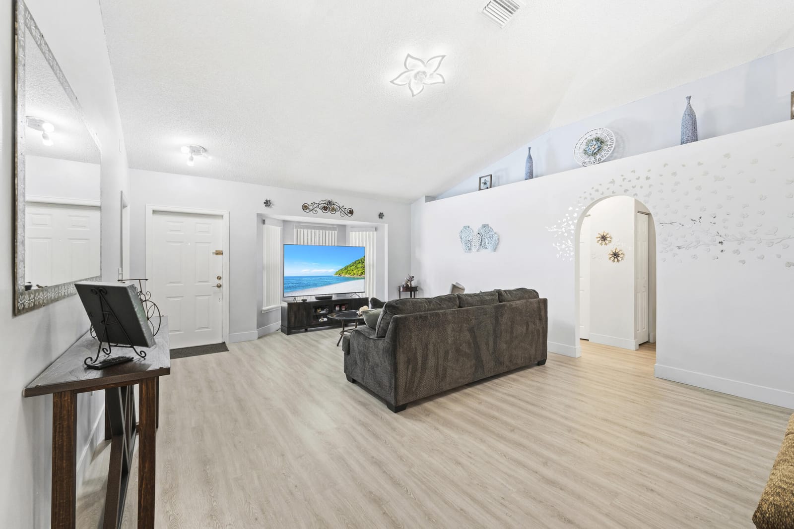 282 SE WALSH Terrace, Port St. Lucie, FL 34983 photo 9