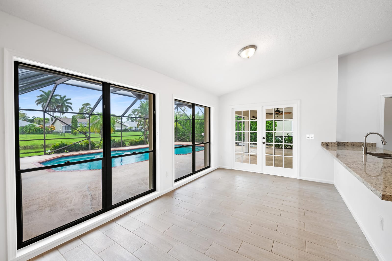 14358 BLACKBERRY Drive — photo 11