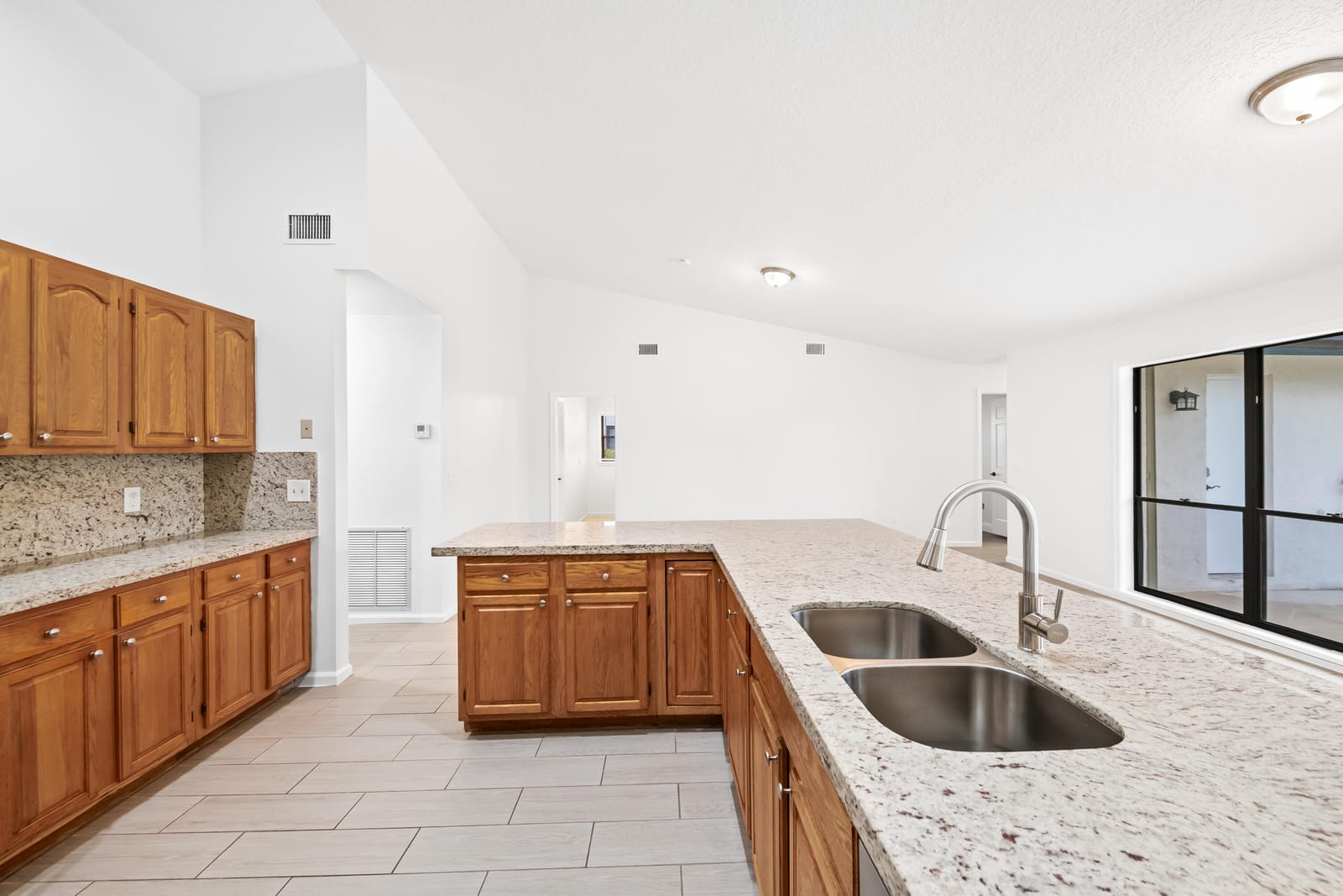 14358 BLACKBERRY Drive — photo 7