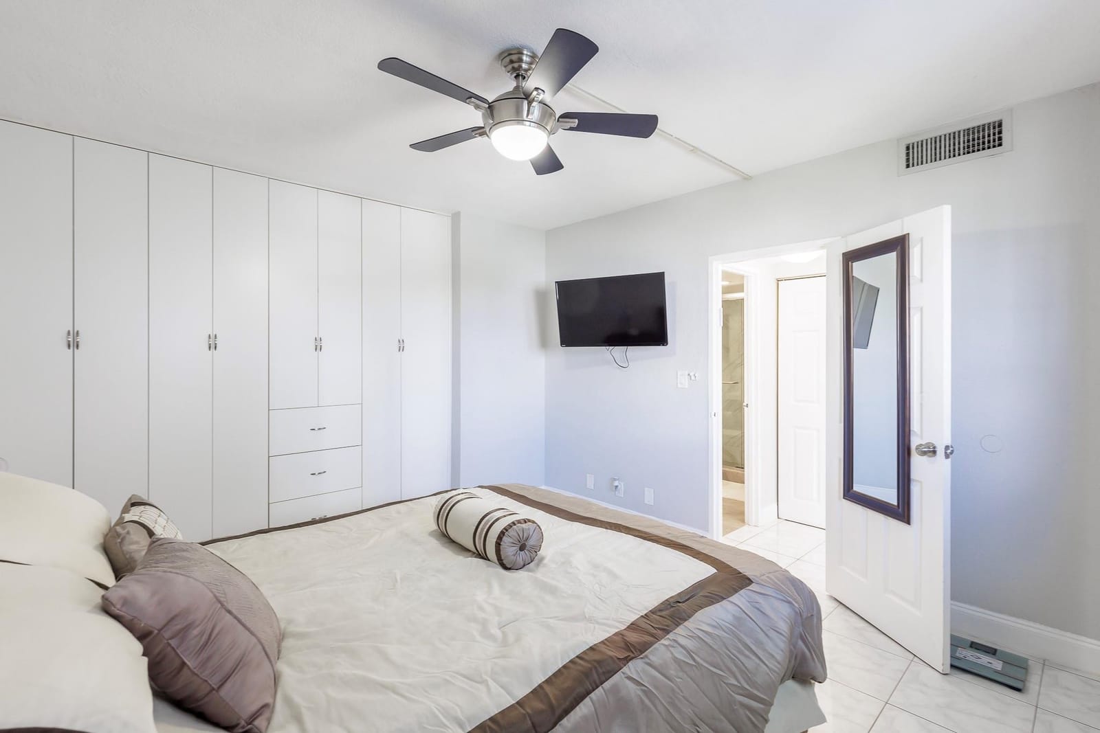 3801 S OCEAN Drive 10S — photo 11