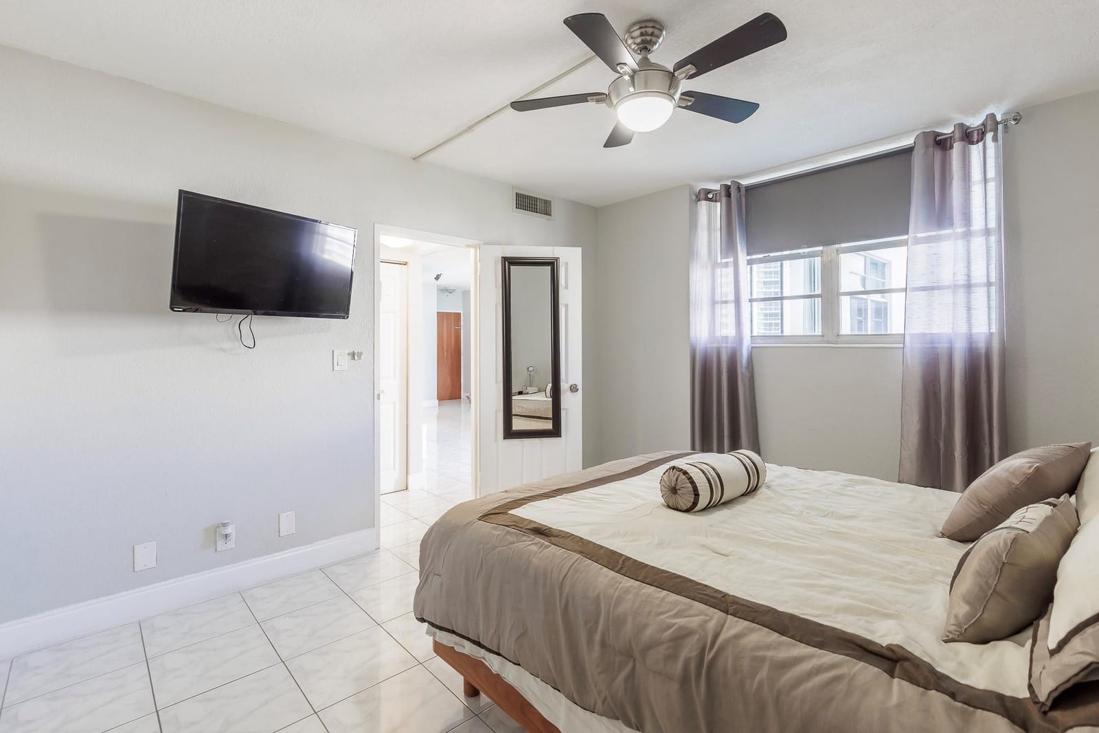 3801 S OCEAN Drive 10S — photo 12