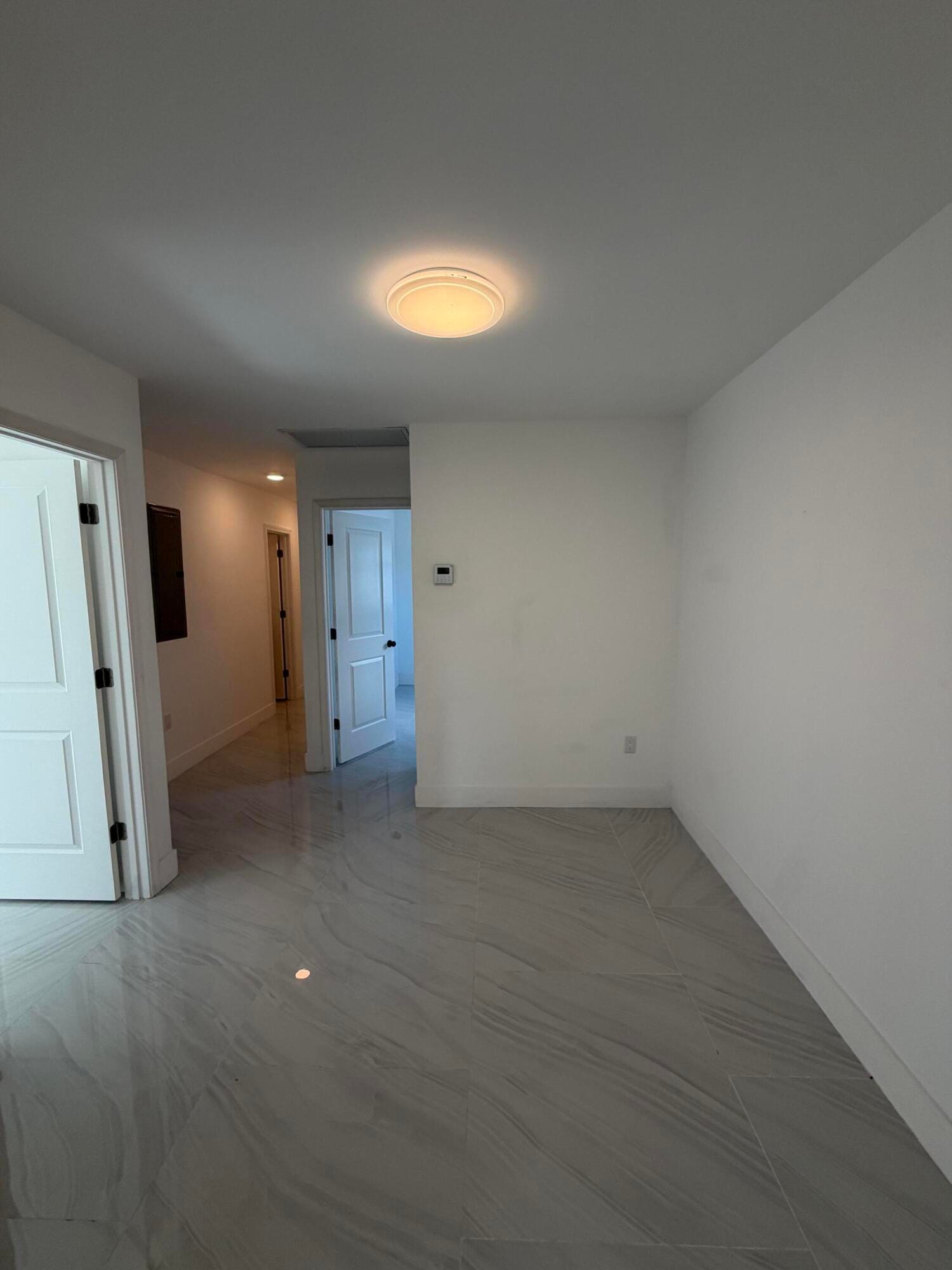 8211 BISCAYNE Boulevard 3 — photo 4