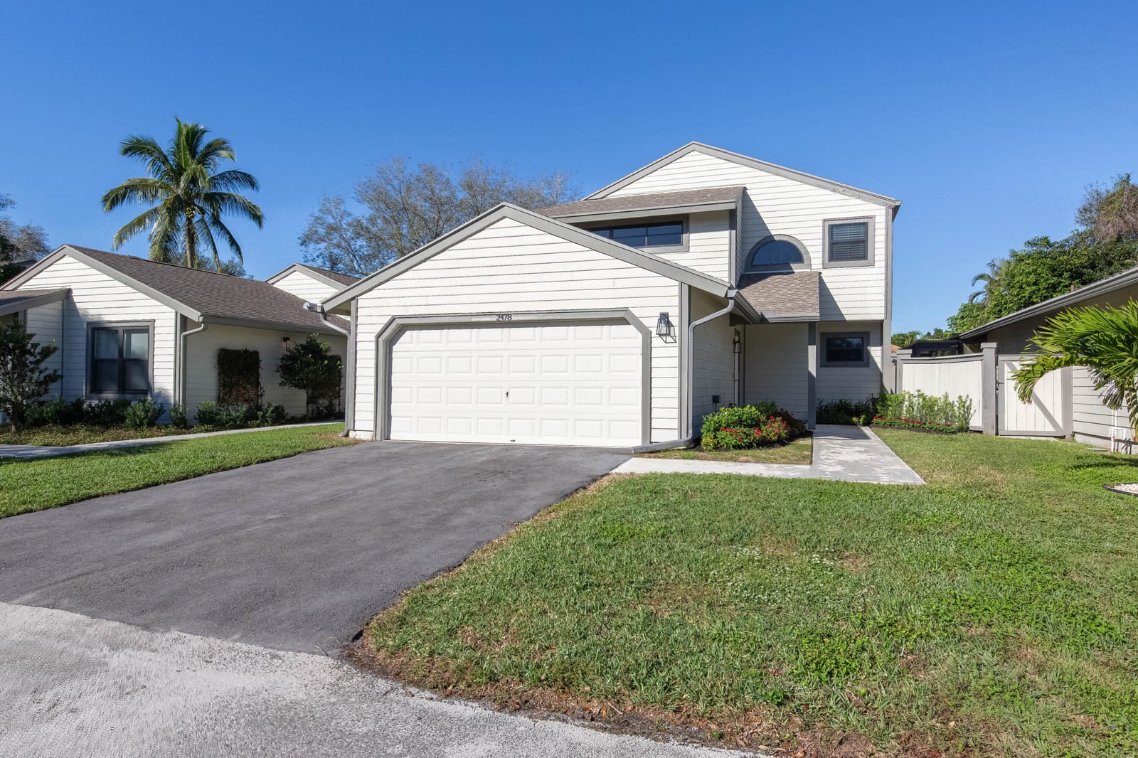 2478 Bedford Mews Drive — photo 1