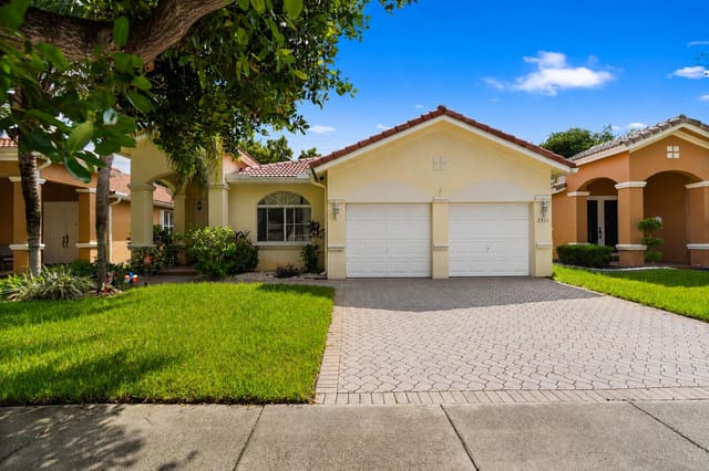 2311 SW 125th Avenue, Pod 1 At Monarch Lakes, Miramar, FL