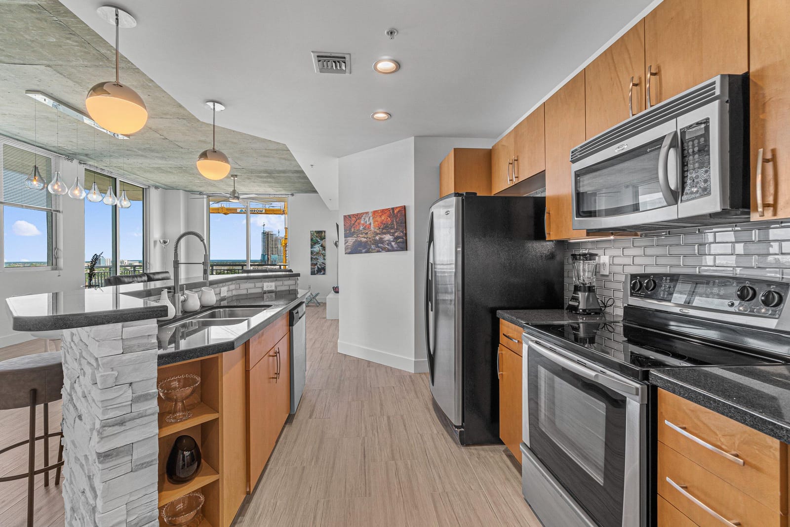 300 S AUSTRALIAN Avenue 1520 — photo 7