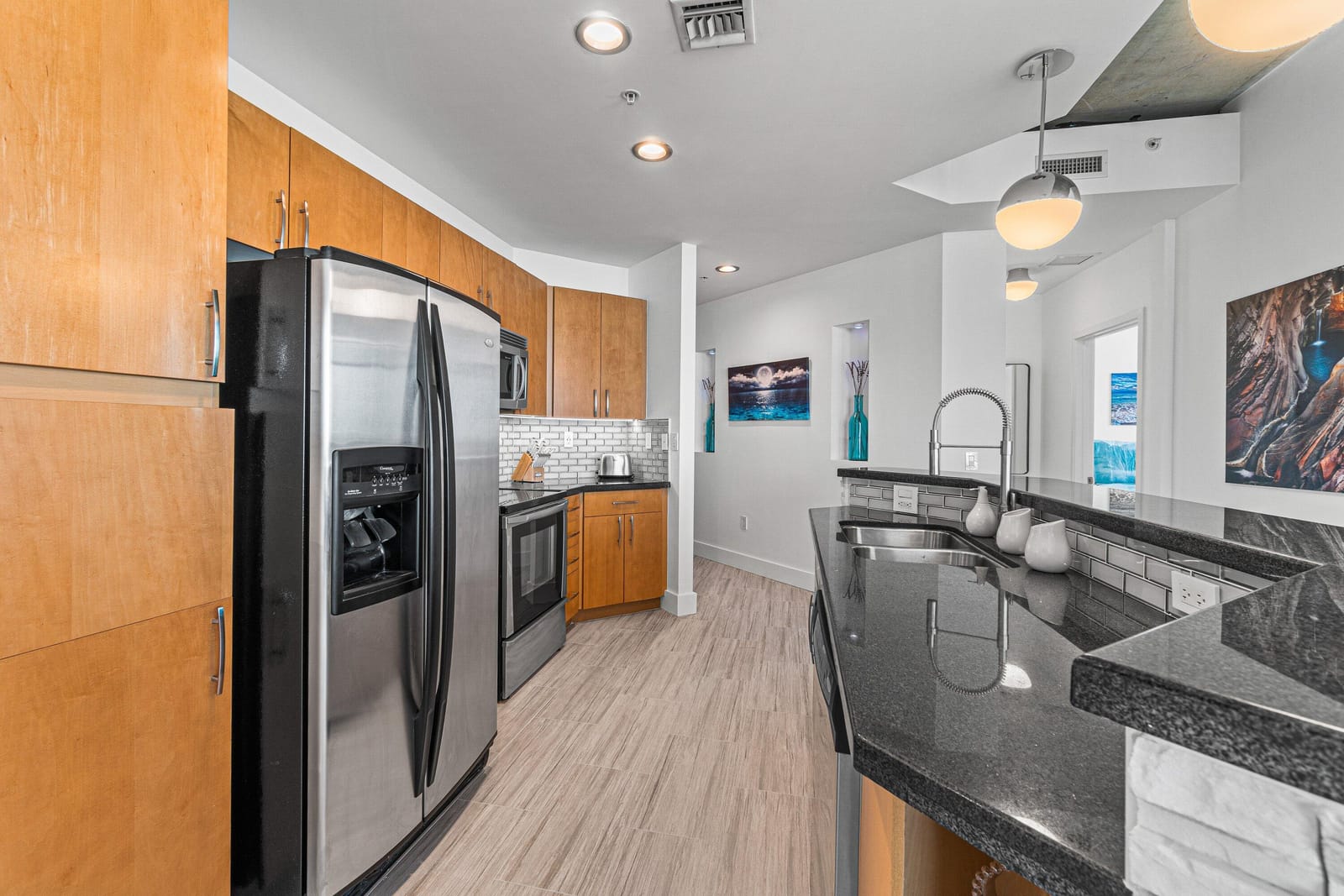300 S AUSTRALIAN Avenue 1520 — photo 8