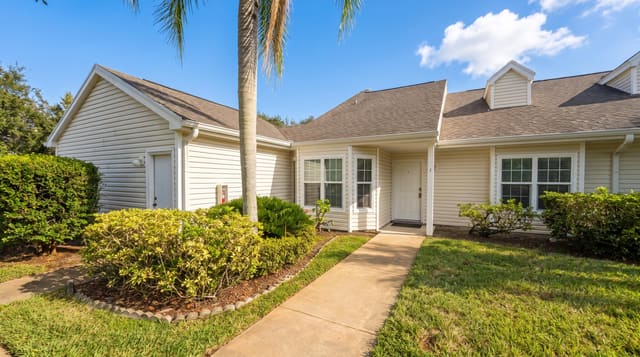 1950 WESTMINSTER Circle 1, Vero Beach, FL 32966
