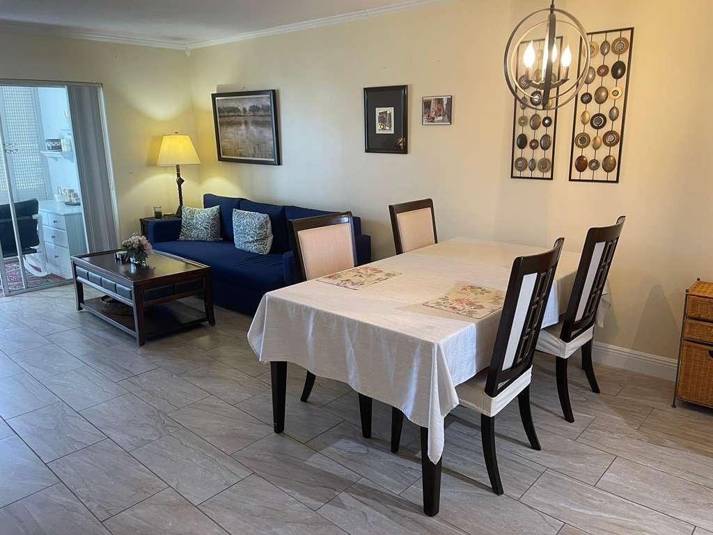 2566 S GARDEN Drive S 108 — photo 4