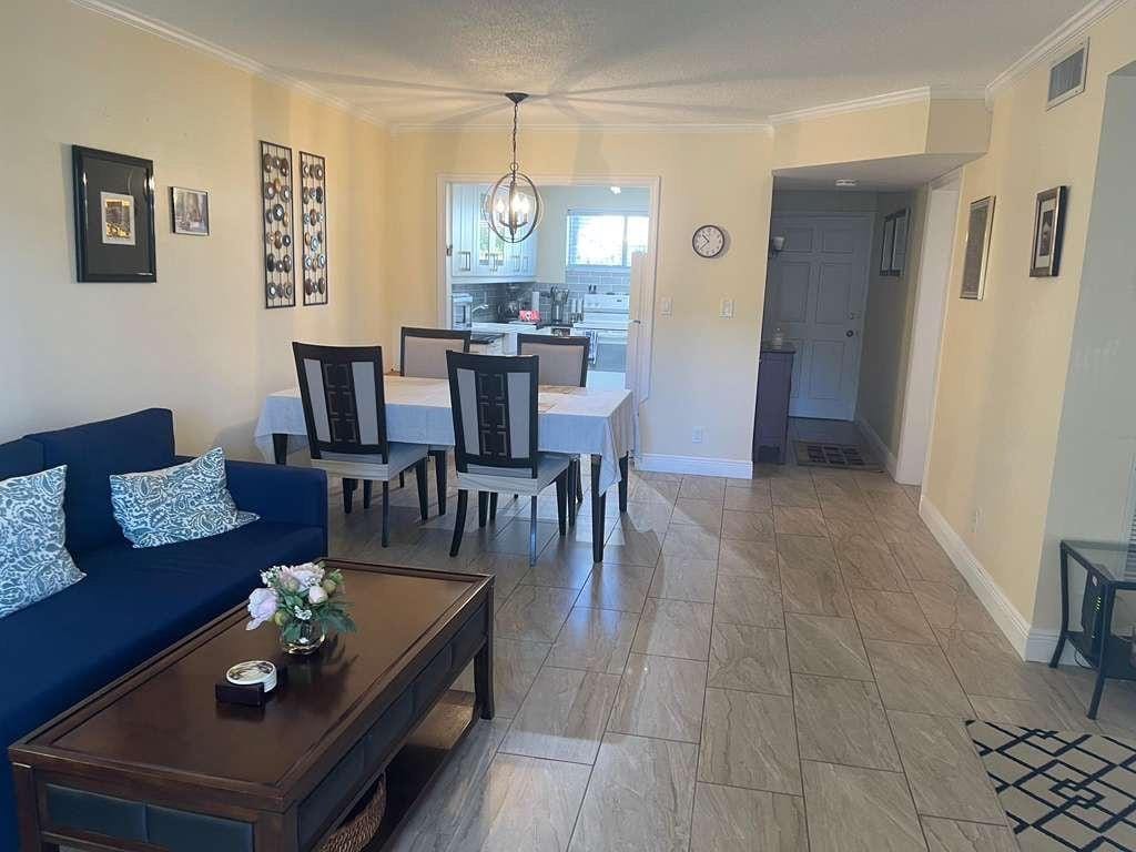 2566 S GARDEN Drive S 108 — photo 8