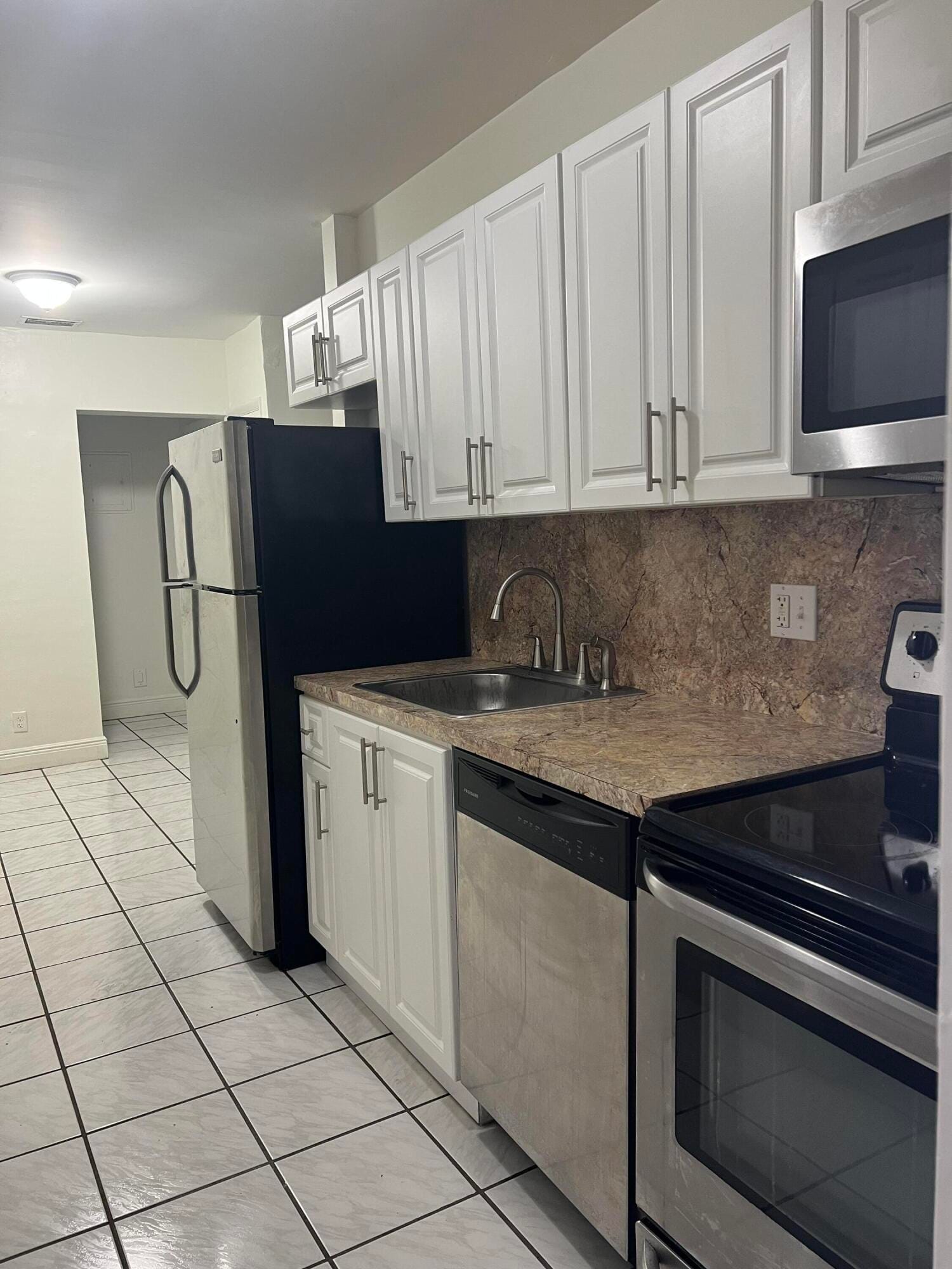 2600 S OCEAN Drive S303, Hollywood, FL 33019