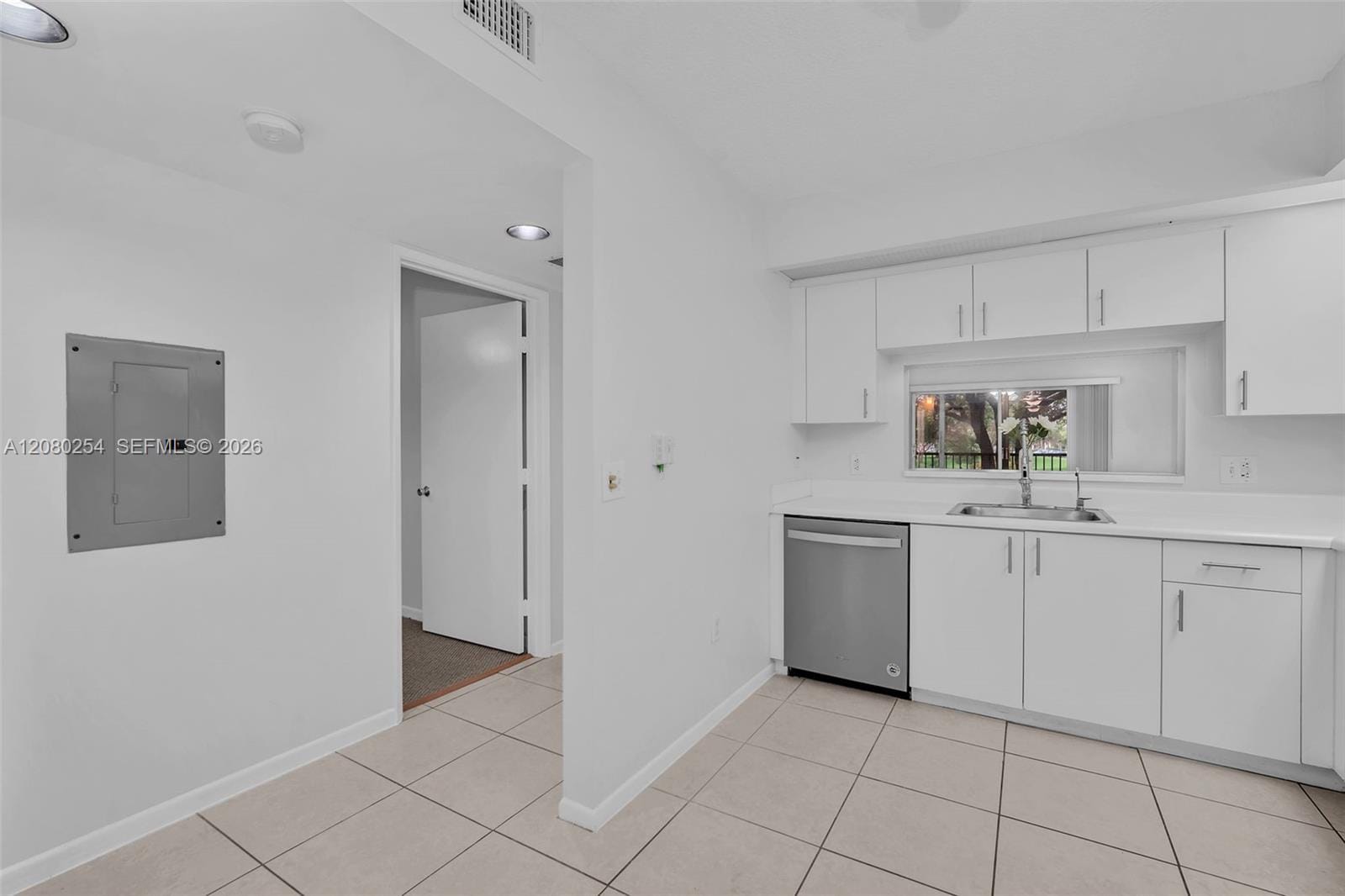 13105 SW 16th Court 204L, Pembroke Pines, FL 33027 photo 14