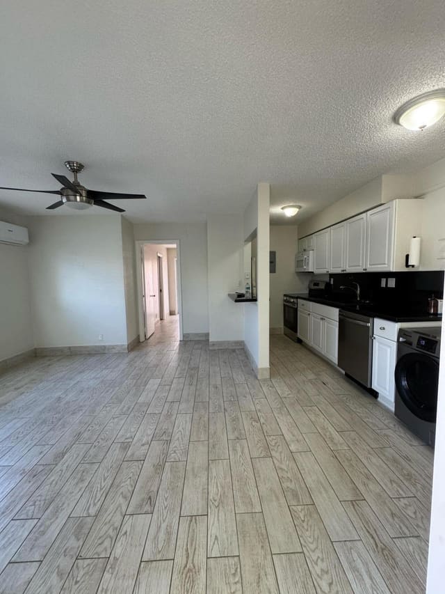 340 SW 16th Court 1, Fort Lauderdale, FL 33315