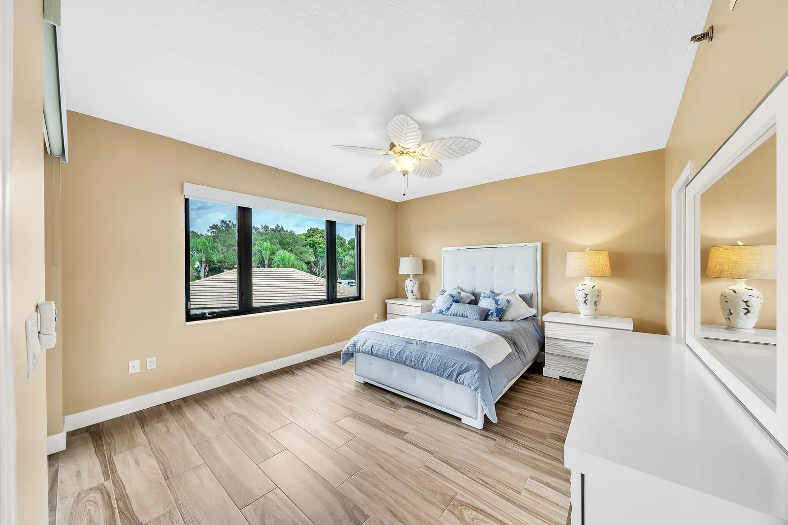 827 OAK HARBOUR Drive, Juno Beach, FL 33408 photo 25