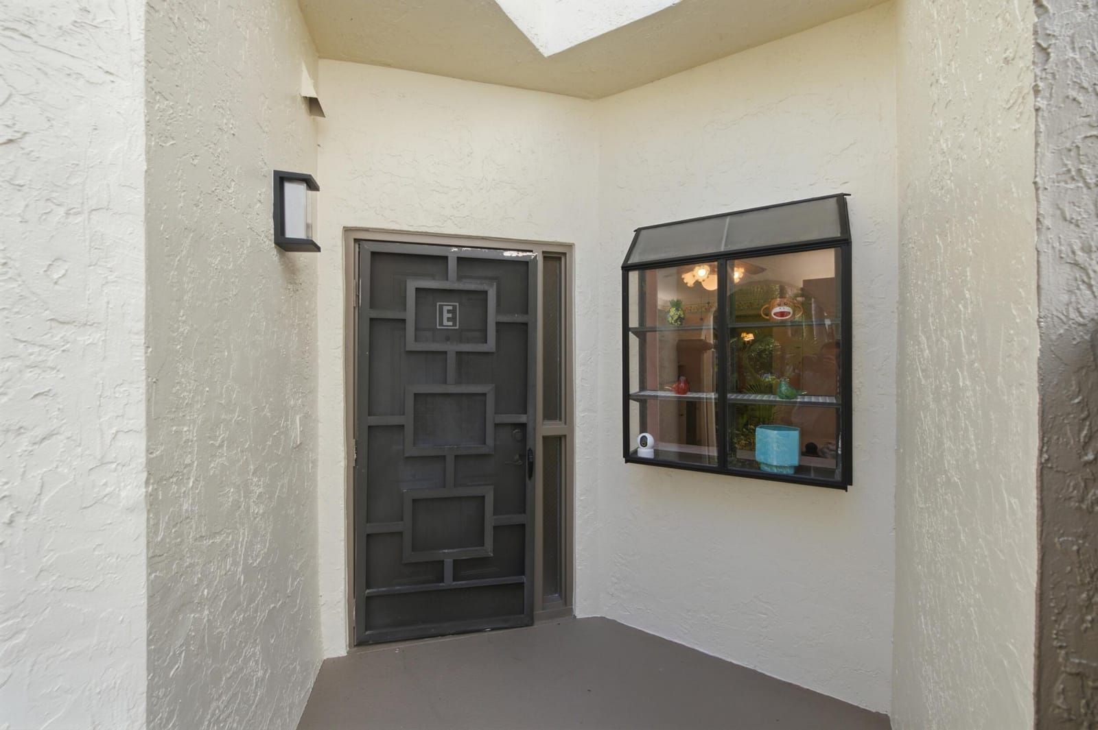 5219 EUROPA Drive E — photo 5