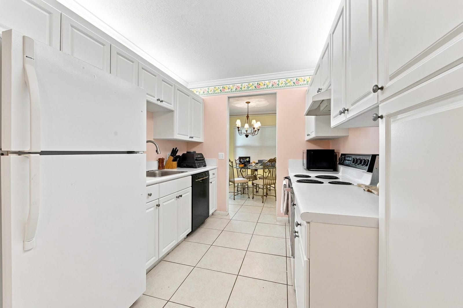 5219 EUROPA Drive E — photo 9
