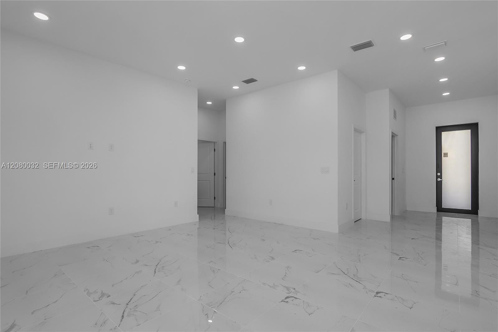 1208 NE 19th Street — photo 6