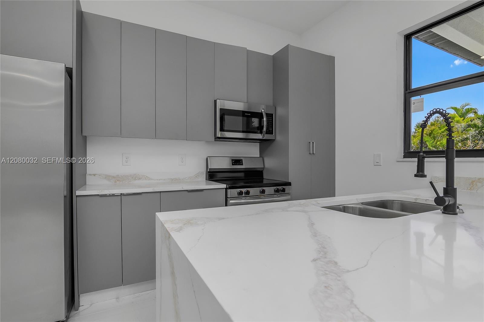 1208 NE 19th Street — photo 9
