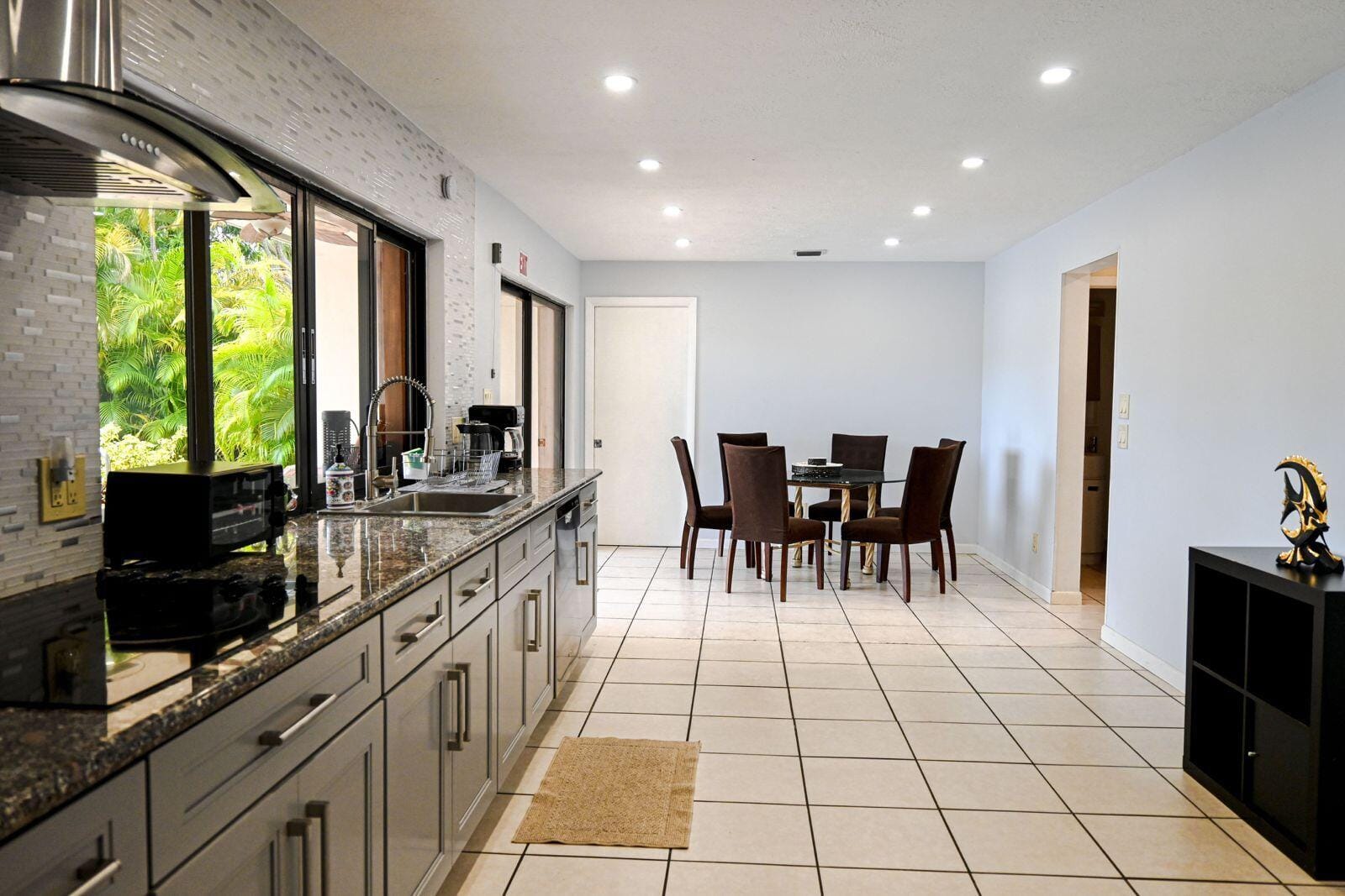 1104 WASHINGTON Street, Hollywood, FL 33019 photo 14