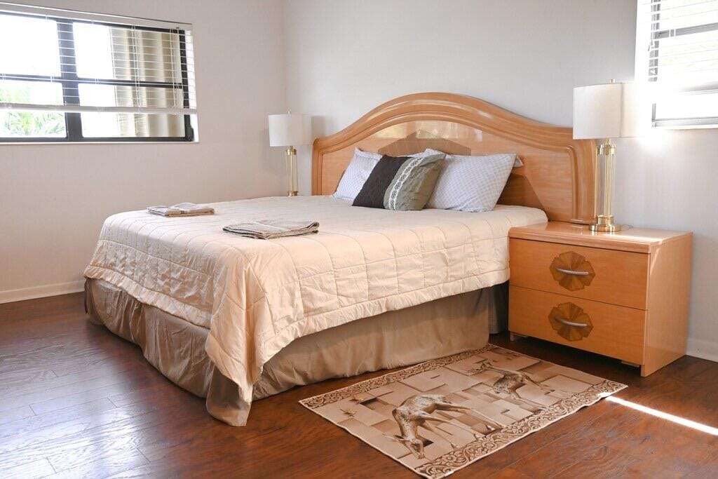 1104 WASHINGTON Street, Hollywood, FL 33019 photo 16