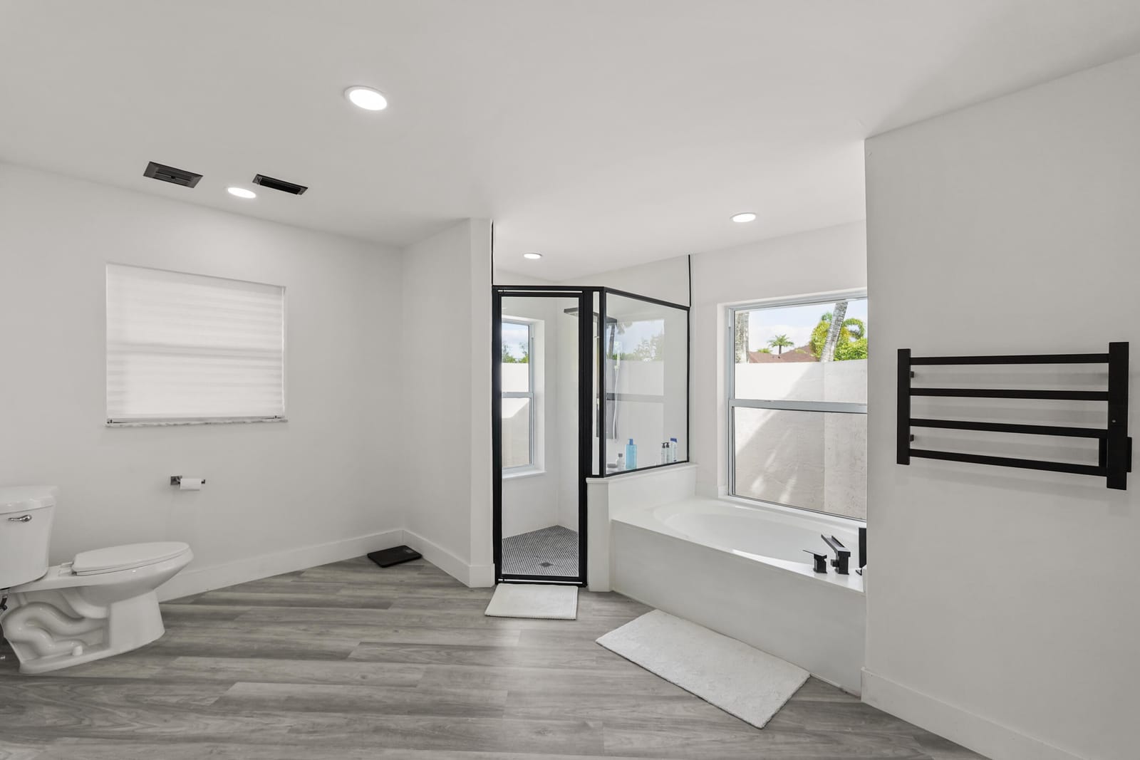 15545 Meadow Wood Drive — photo 8