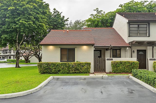 13340 SW 90th Terrace F, Miami, FL 33186