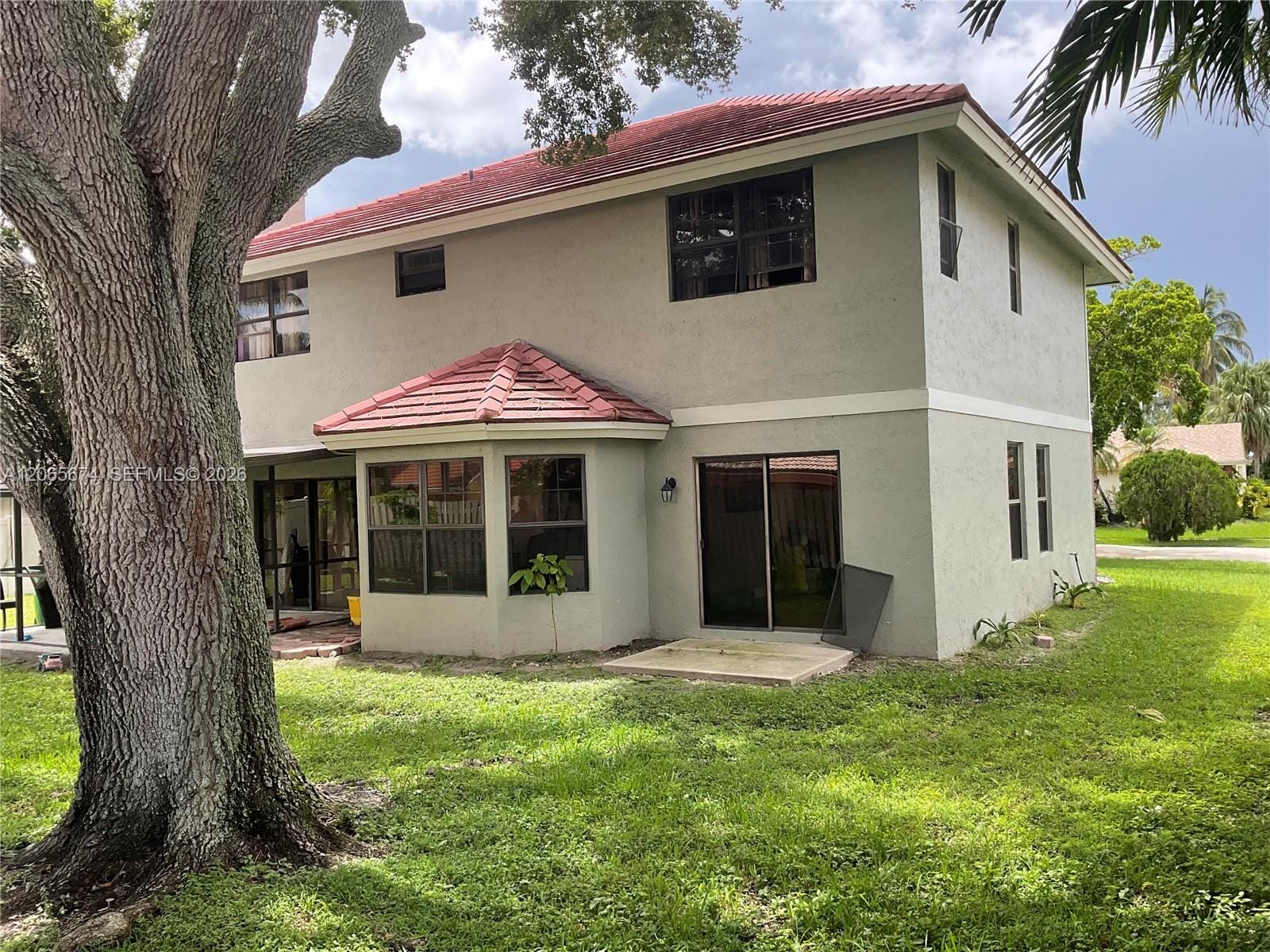 760 Blue Ridge Way — photo 4