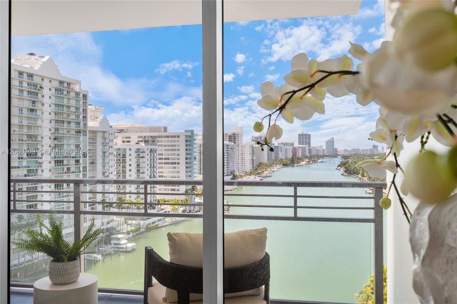 6101 Aqua Avenue PH11A — photo 5