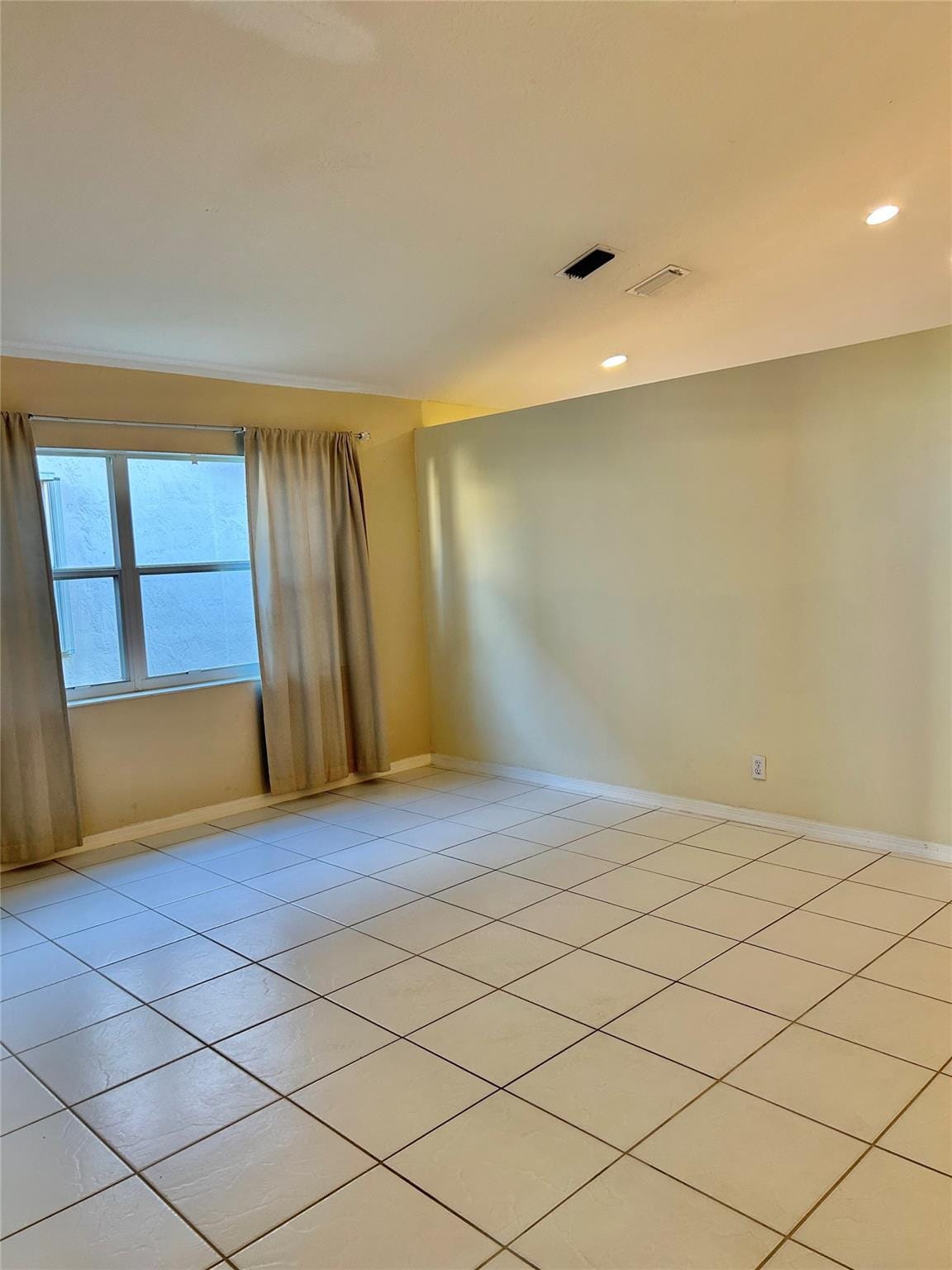 3694 MIRAMONTES Circle — photo 6
