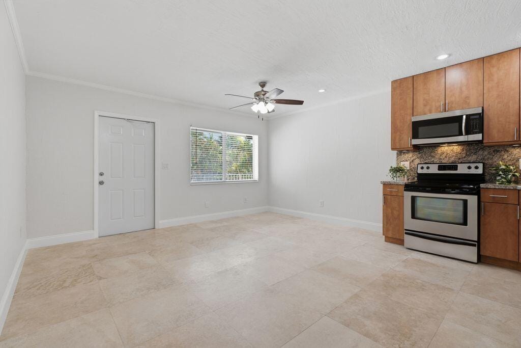 1872 NE 46TH Street D10 — photo 3