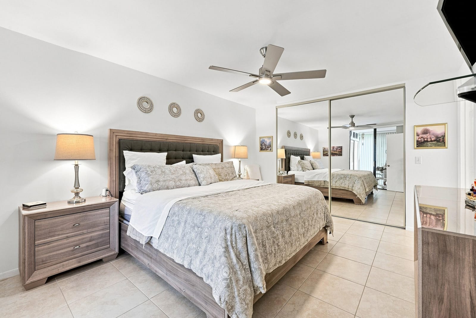5450 VERONA Drive H — photo 12