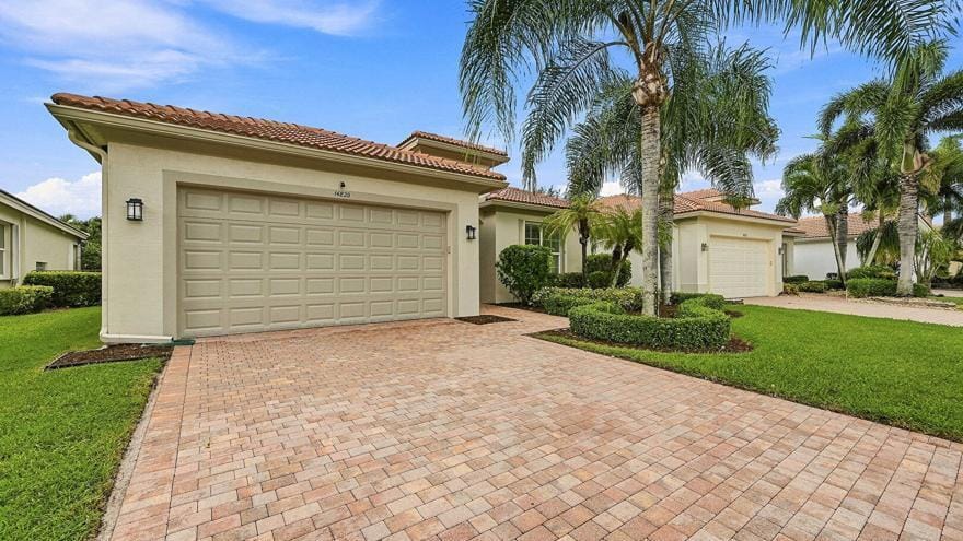 14820 Strand Lane — photo 7