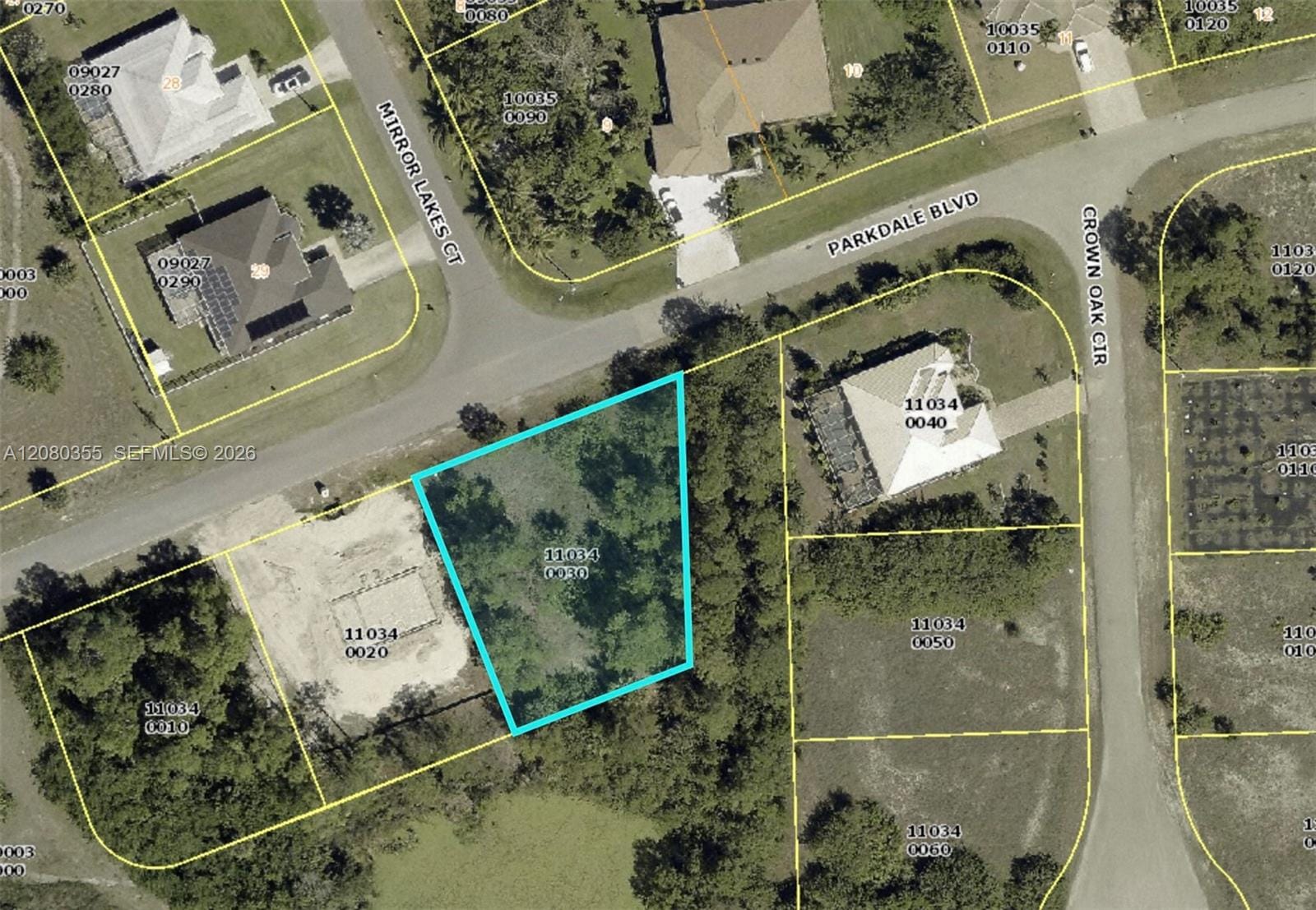 618 Parkdale Boulevard, Lehigh Acres, FL 33974