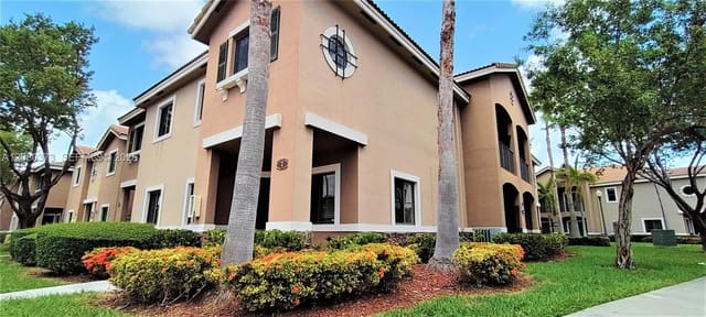22911 SW 88th Place 7-21, Cutler Bay, FL 33190