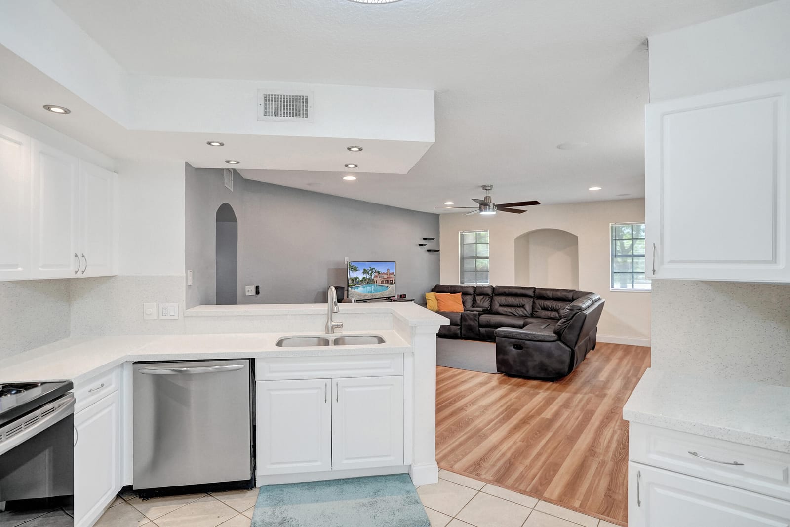 110 BELMONT Lane 110, North Lauderdale, FL 33068 photo 18