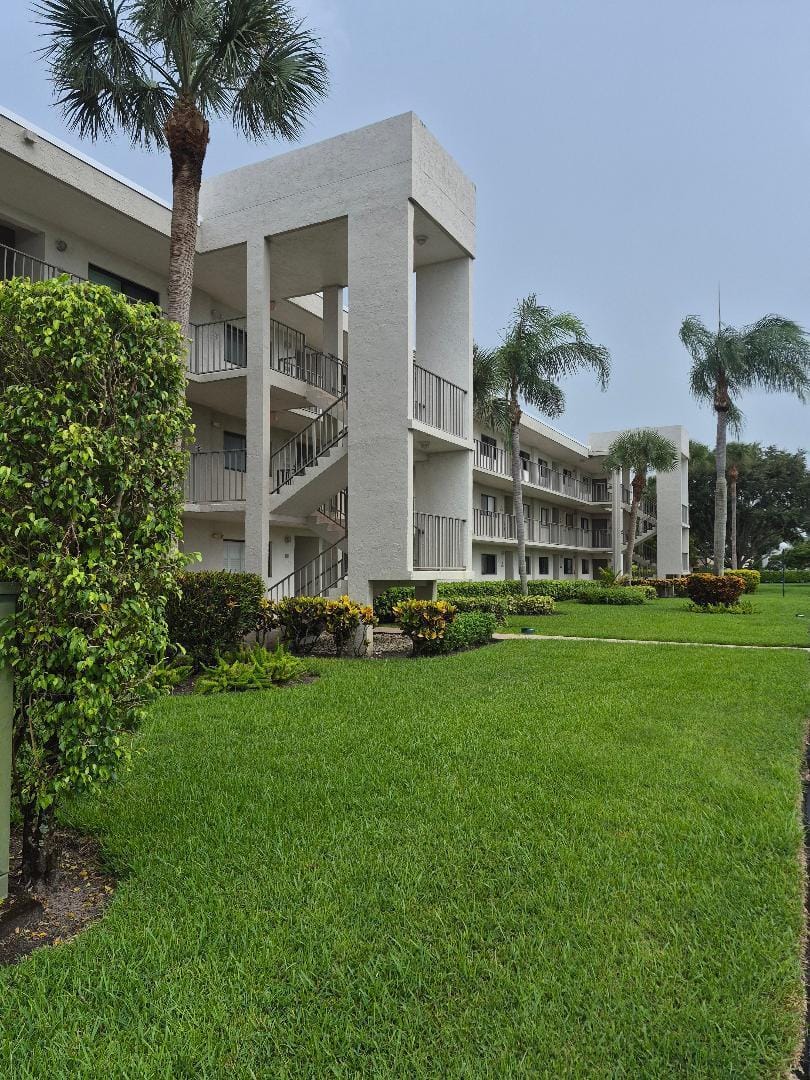 5574 Witney Drive 206, Delray Beach, FL 33484 photo 14