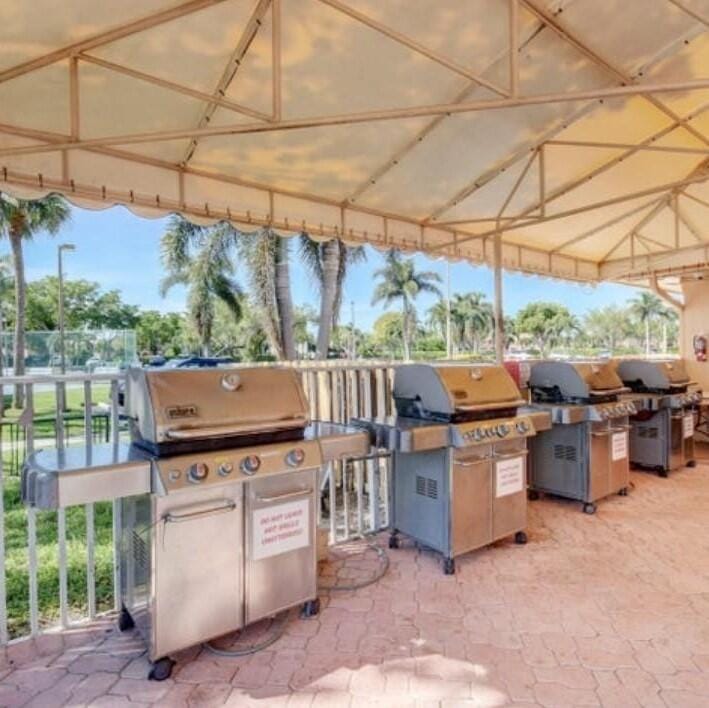 5574 Witney Drive 206, Delray Beach, FL 33484 photo 19