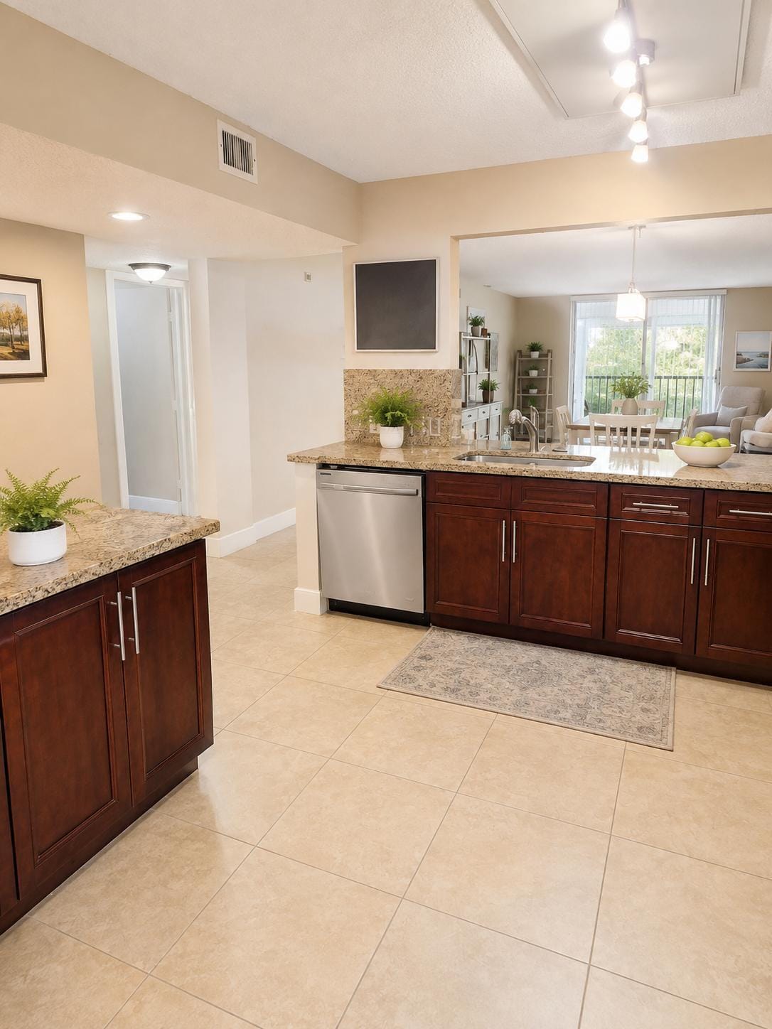 5574 Witney Drive 206, Delray Beach, FL 33484