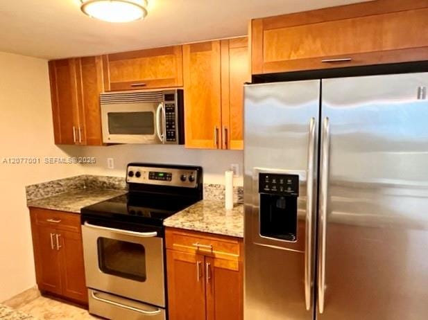 1555 N Treasure Drive 412 — photo 9