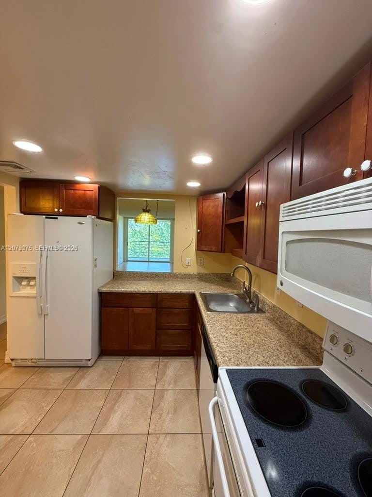 3261 Holiday Springs Boulevard 401, Margate, FL 33063 photo 18
