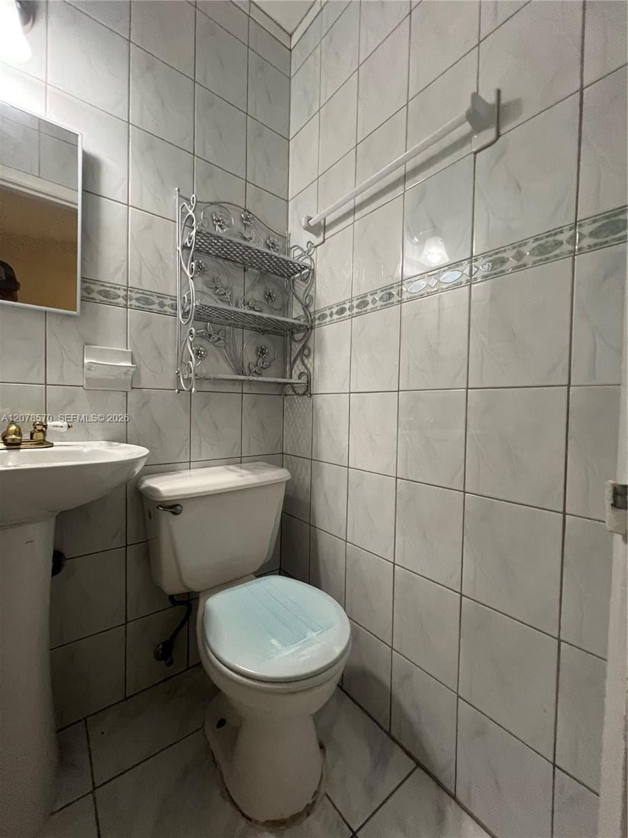 5490 W 2nd Avenue, Hialeah, FL 33012 photo 16