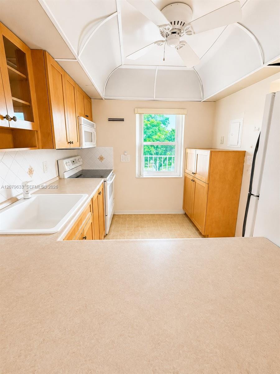 1035 Country Club Drive 408, Margate, FL 33063 photo 13