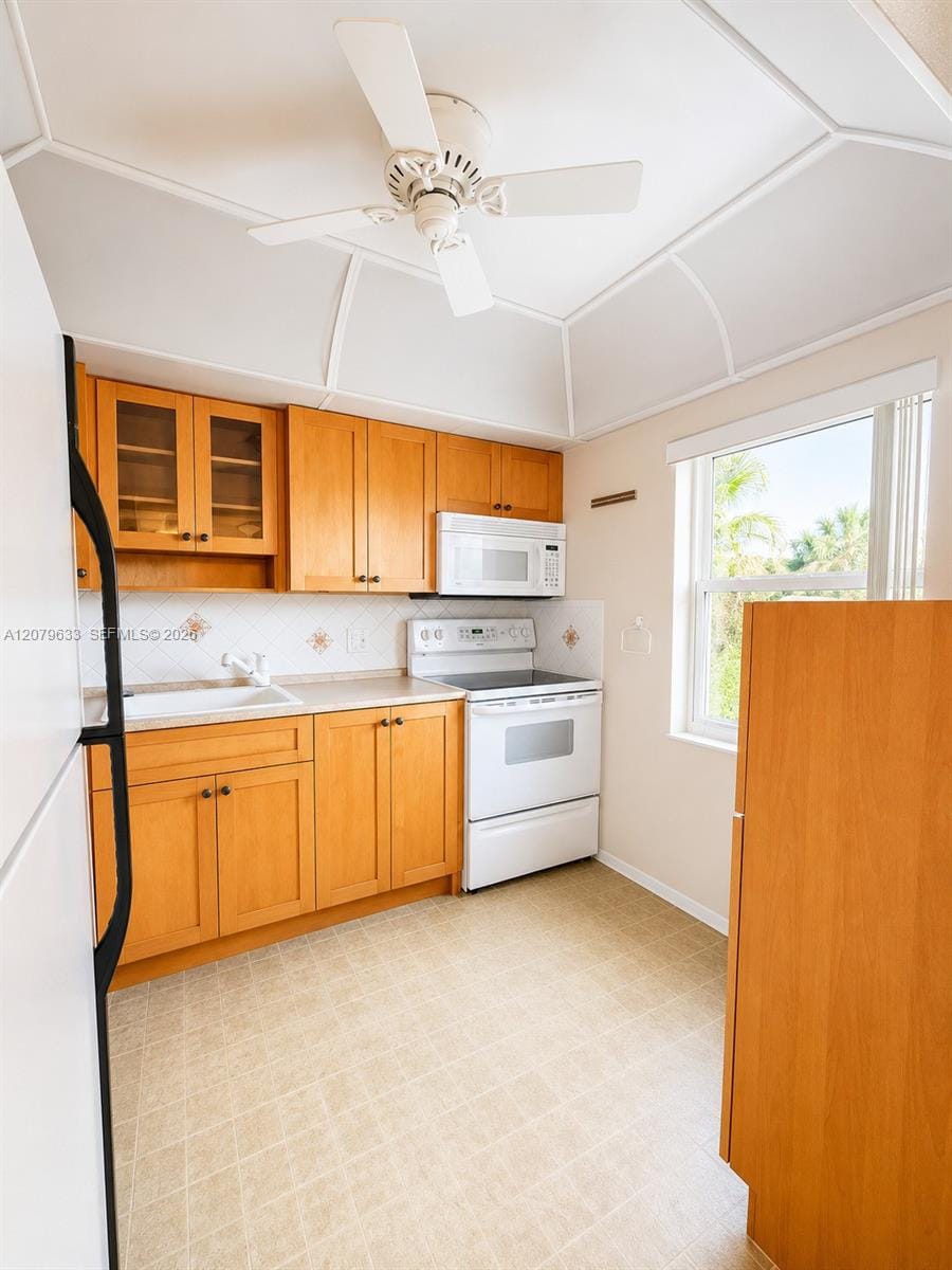 1035 Country Club Drive 408, Margate, FL 33063 photo 7
