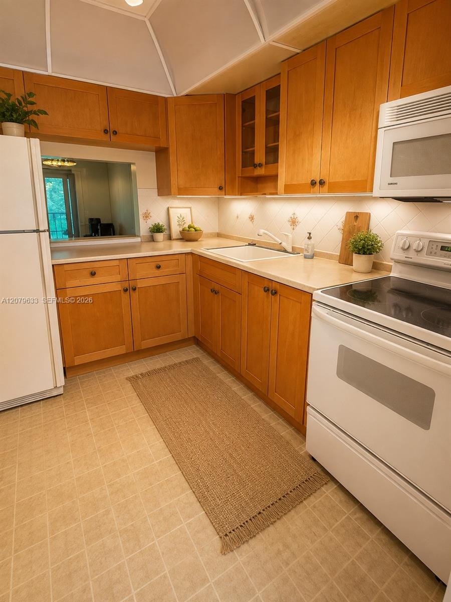 1035 Country Club Drive 408, Margate, FL 33063 photo 10